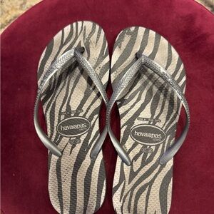 Havaianas Black and Gray Animal Print Flip Flops